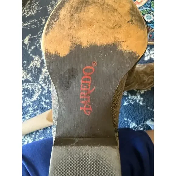 LAREDO LUCRETIA STUDDED SNAKE INLAY WESTERN BOOTS - SNIP TOE Sz. 8.5 - Picture 4 of 10